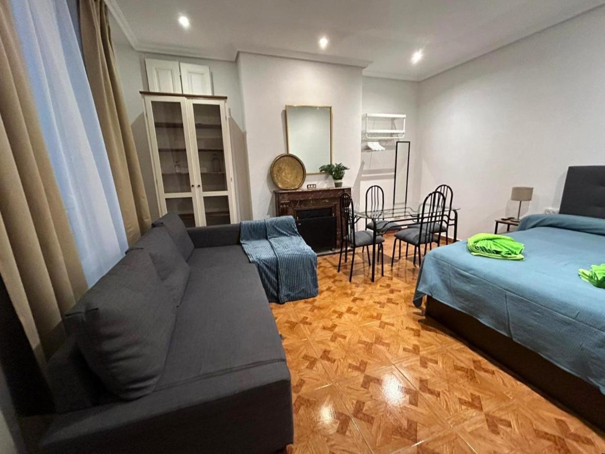 Habitaciones Figueroa Madrid Luaran gambar